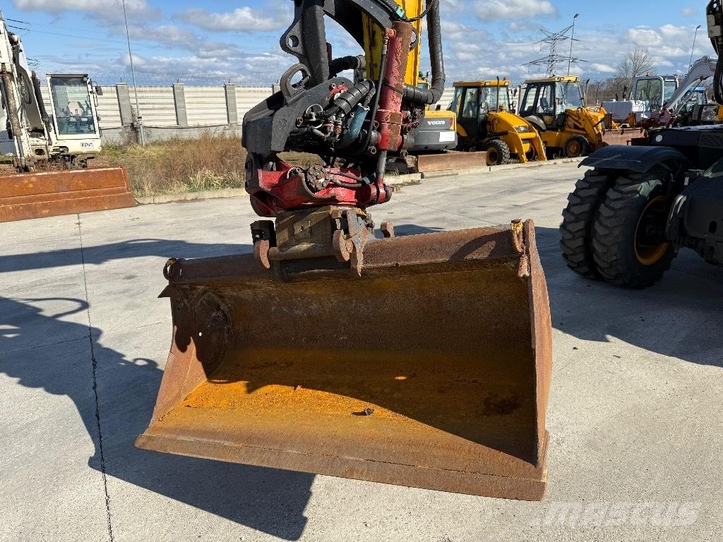JCB Hydradig Bageri točkaši