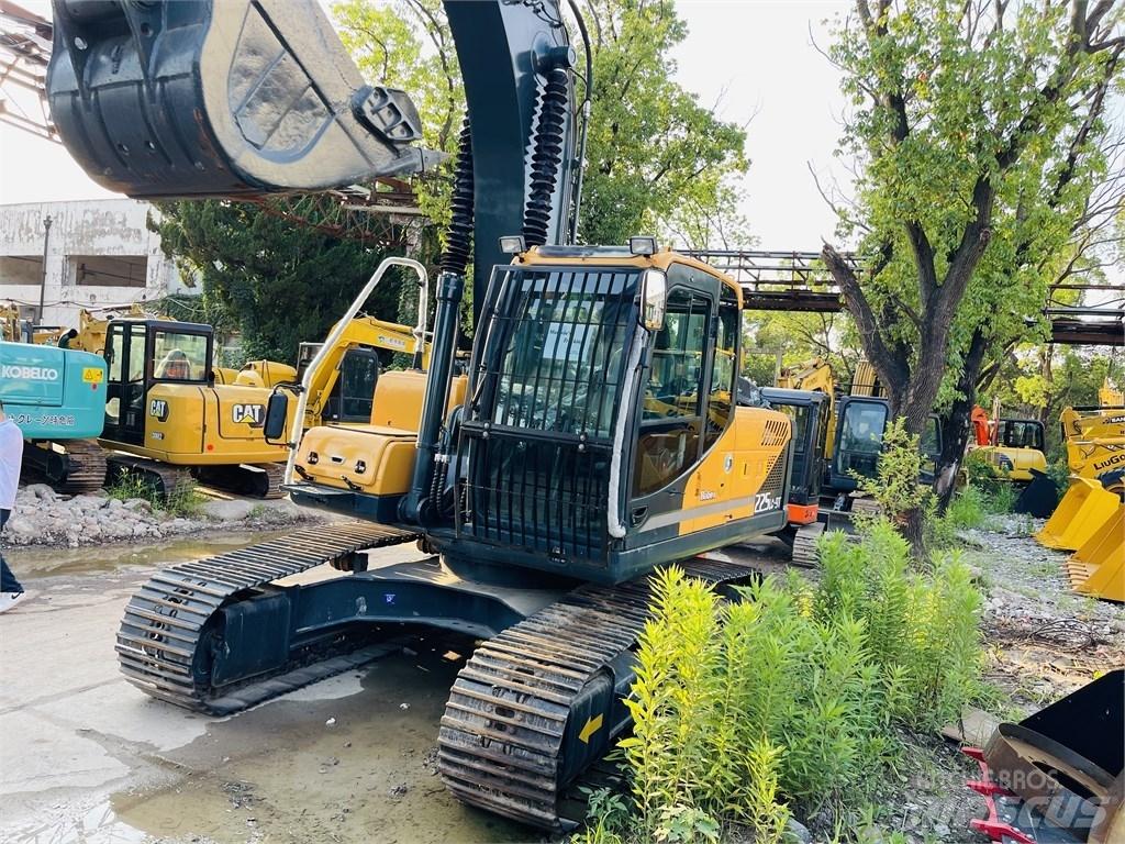 Hyundai 225 lc 9t Bageri guseničari
