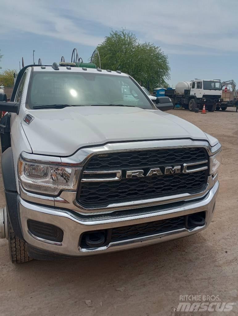 RAM 5500 Kamioni sa otvorenim sandukom