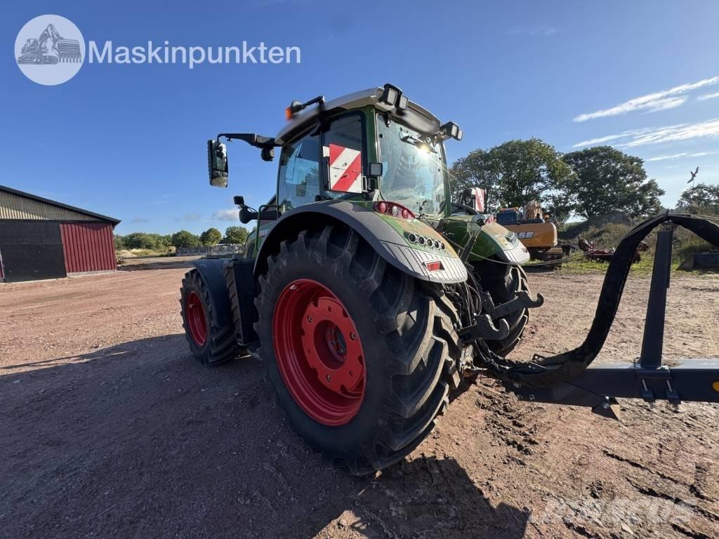 Fendt 724 Vario Traktori
