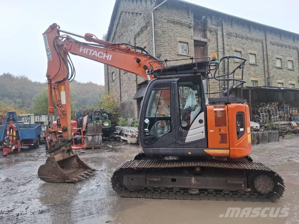 Hitachi ZX 135 US-6 Bageri guseničari