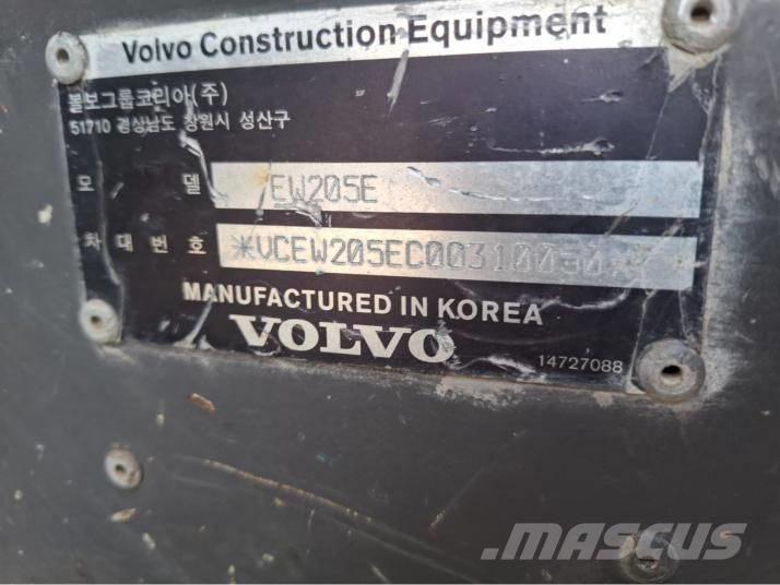Volvo EW 205E Bageri točkaši