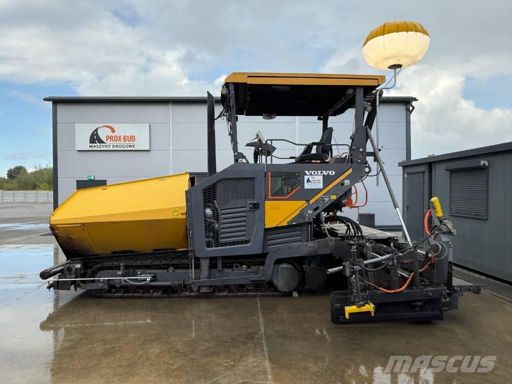 Volvo P 7820 D Asfaltni finišeri