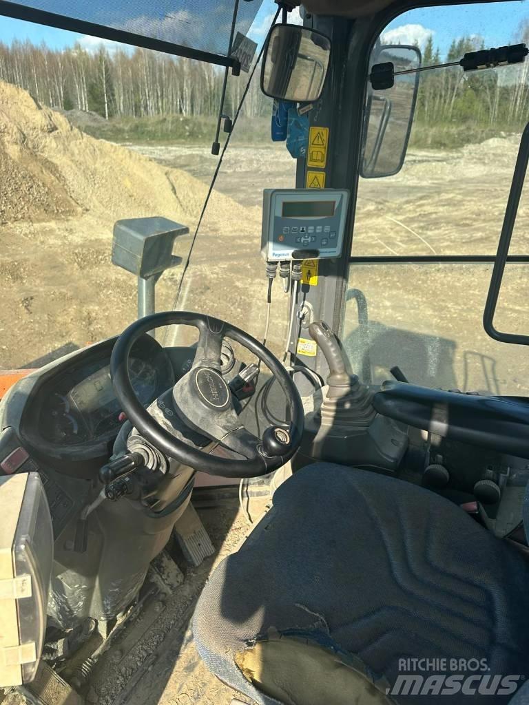 Hitachi ZW 250 Utovarivači na točkove