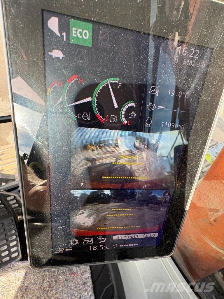 Hitachi ZX 210 LC-7 Bageri guseničari
