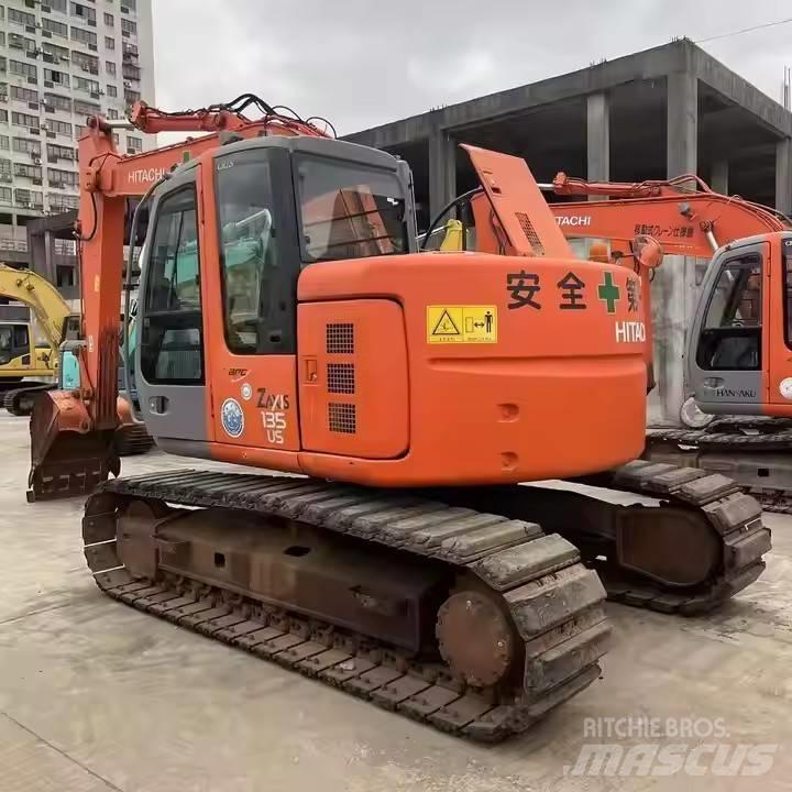 Hitachi ZX135US Bageri guseničari