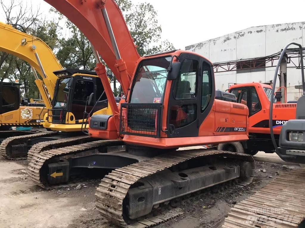 Doosan dx300 Bageri guseničari