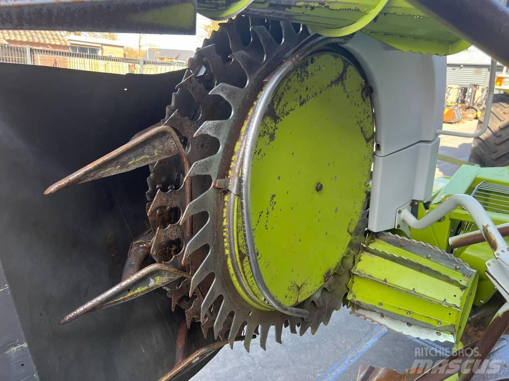 CLAAS RU 450 Xtra Mašine za stočnu hranu sa sopstvenim pogonom