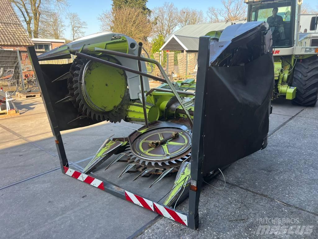 CLAAS RU 450 Xtra Mašine za stočnu hranu sa sopstvenim pogonom