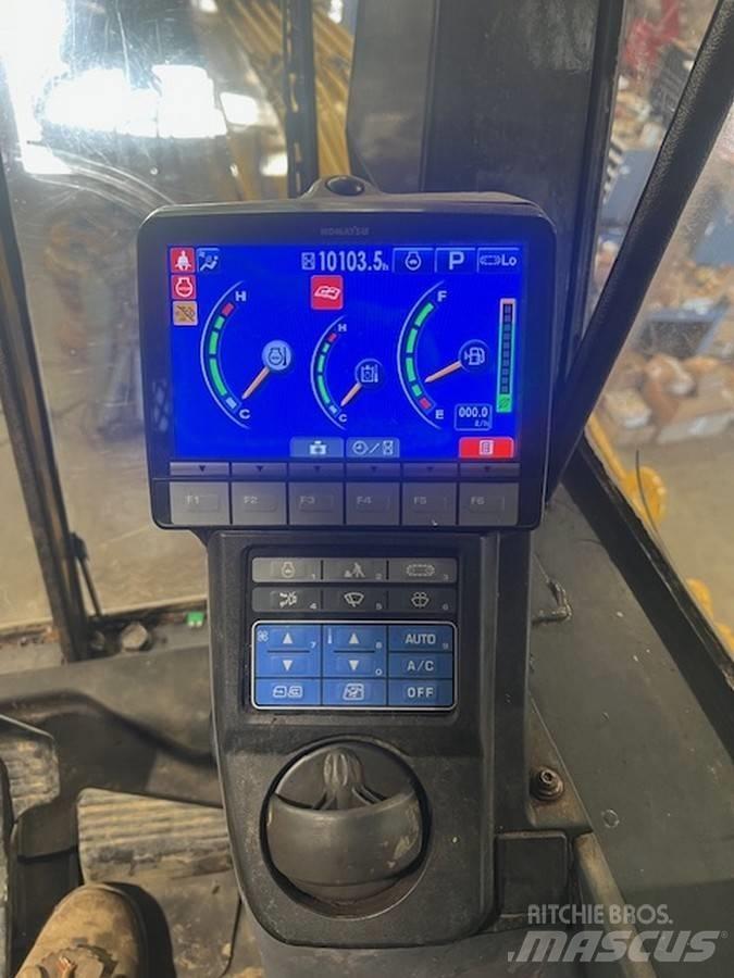 Komatsu PC210LL-10 Utovarivači stabala