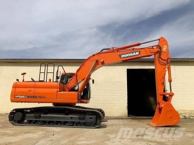 Doosan DX225 Bageri guseničari