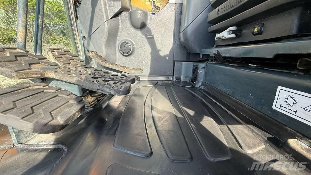 Hyundai HX 130 LCR Bageri guseničari