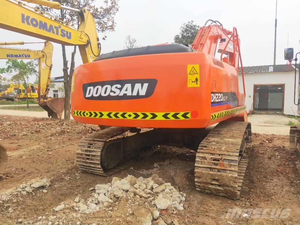 Doosan DH220LC-7 Bageri guseničari