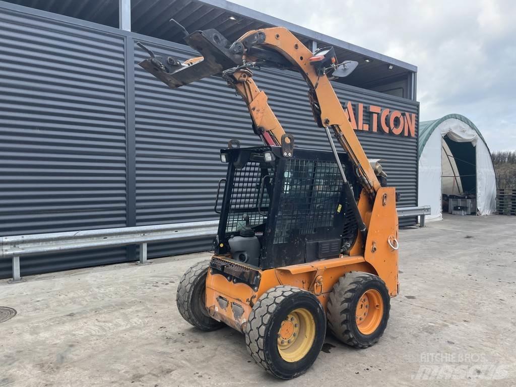 CAT 226B Skideri