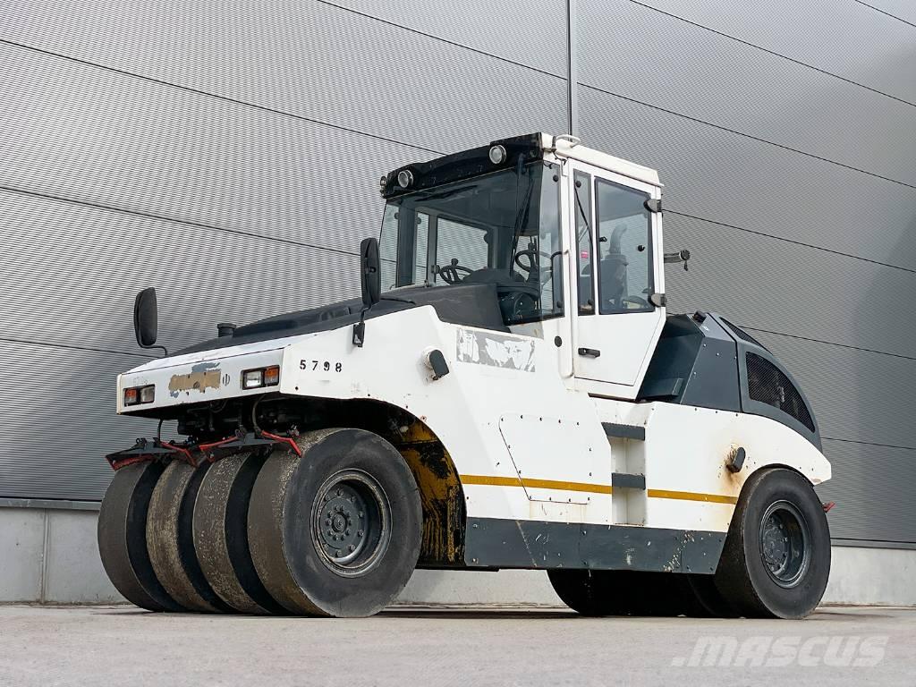 Bomag BW 24 RH Gumeni valjci na točkovima