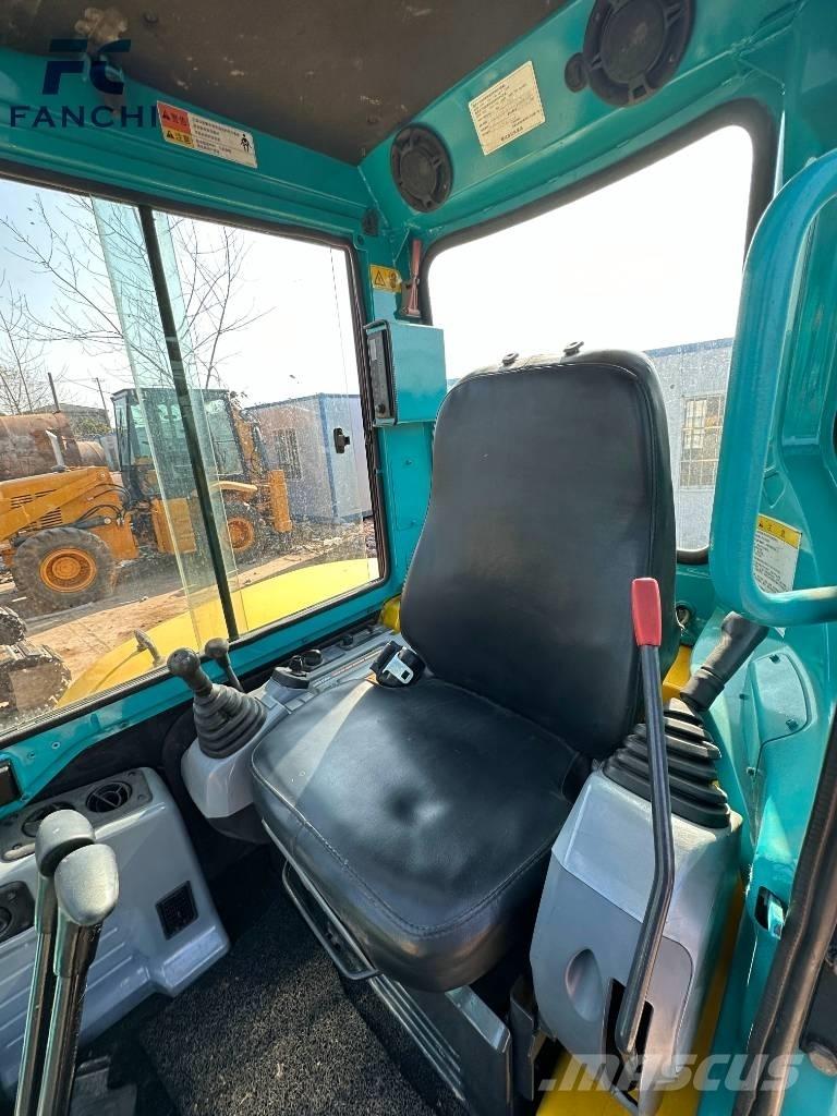 Kubota kx155 Bageri guseničari