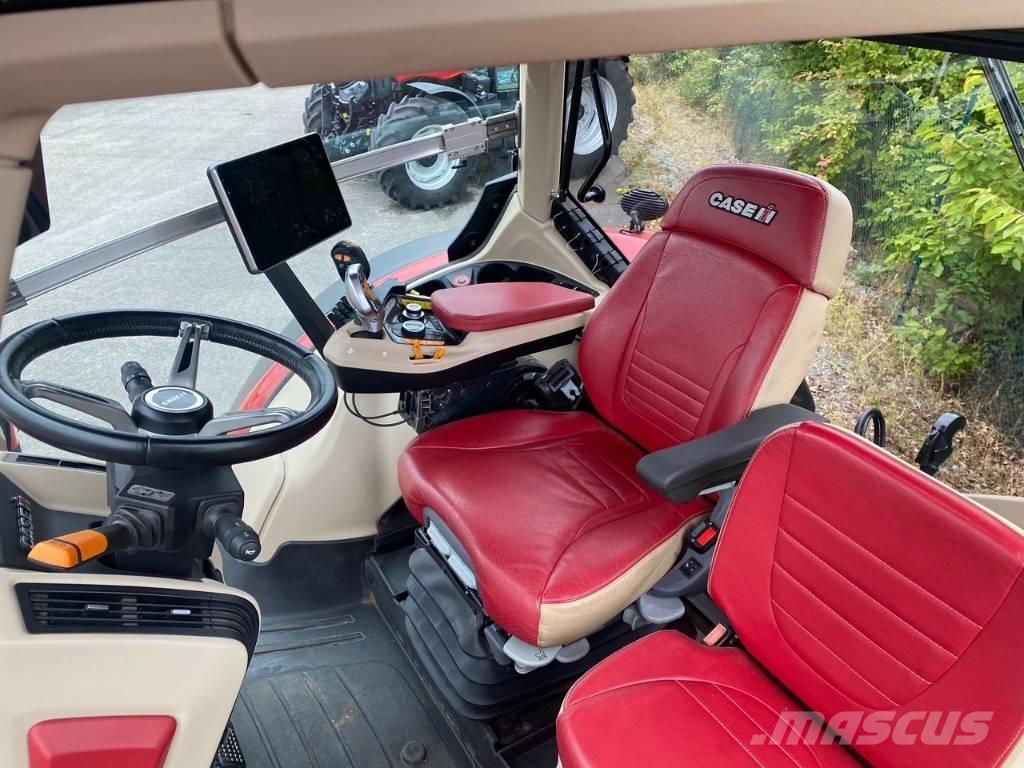 Case IH OPTUM 300 Traktori