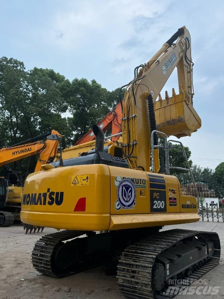 Komatsu PC 200-8 Bageri guseničari
