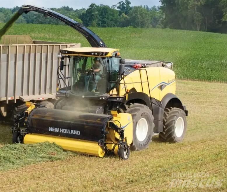 New Holland FR 550 Mašine za stočnu hranu sa sopstvenim pogonom