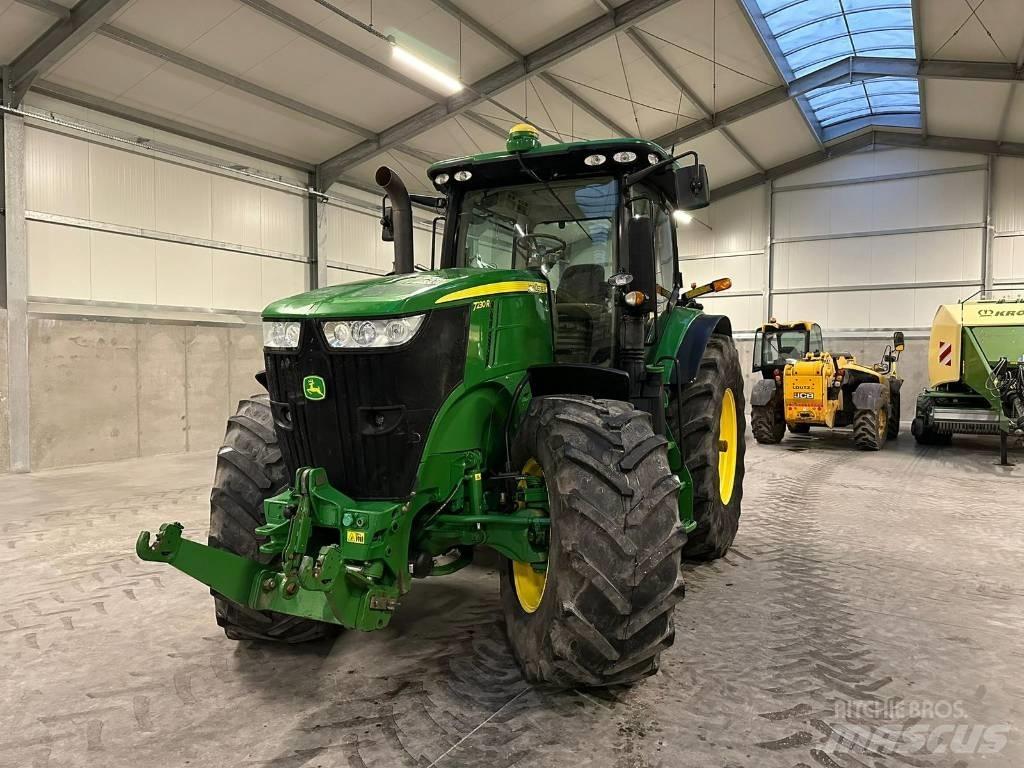 John Deere 7230 R Traktori