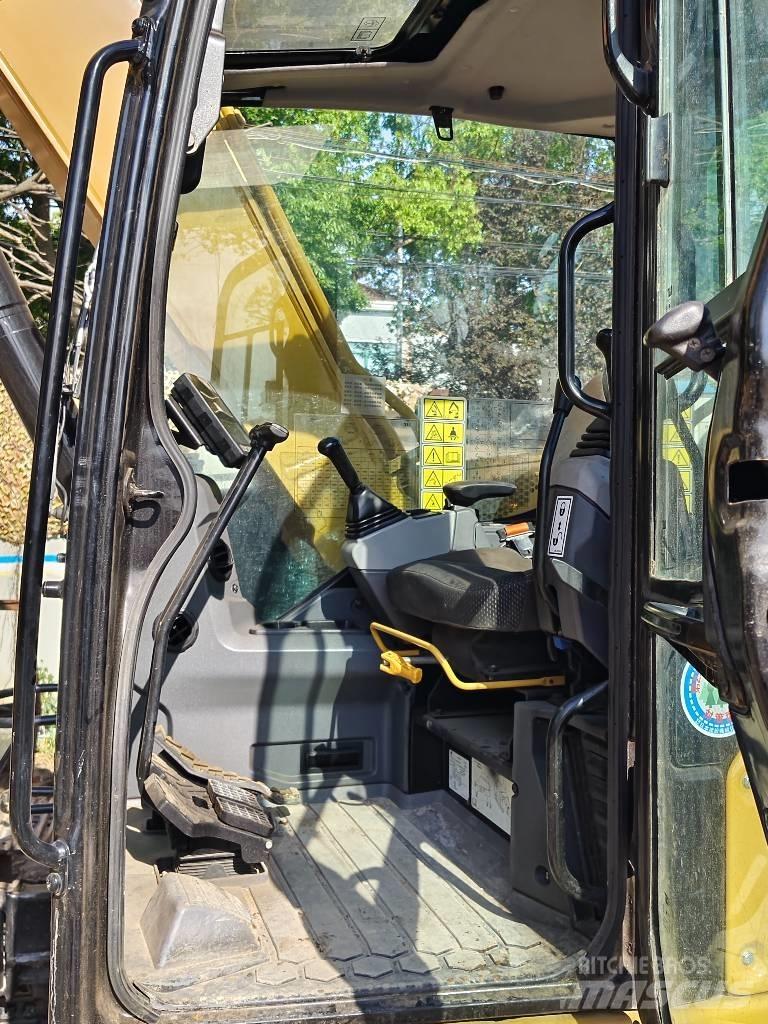 CAT 310 Bageri guseničari