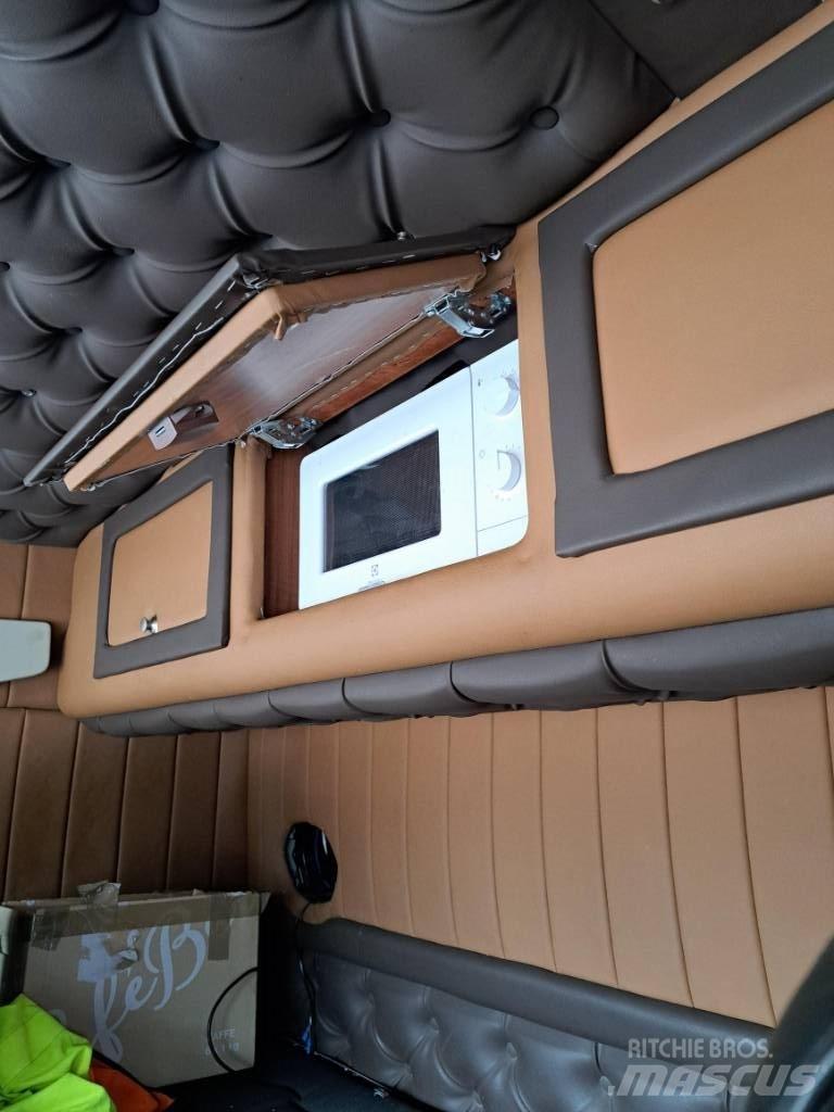 Volvo FH 540 Plogbil Rol kiper kamioni sa kukom za podizanje tereta