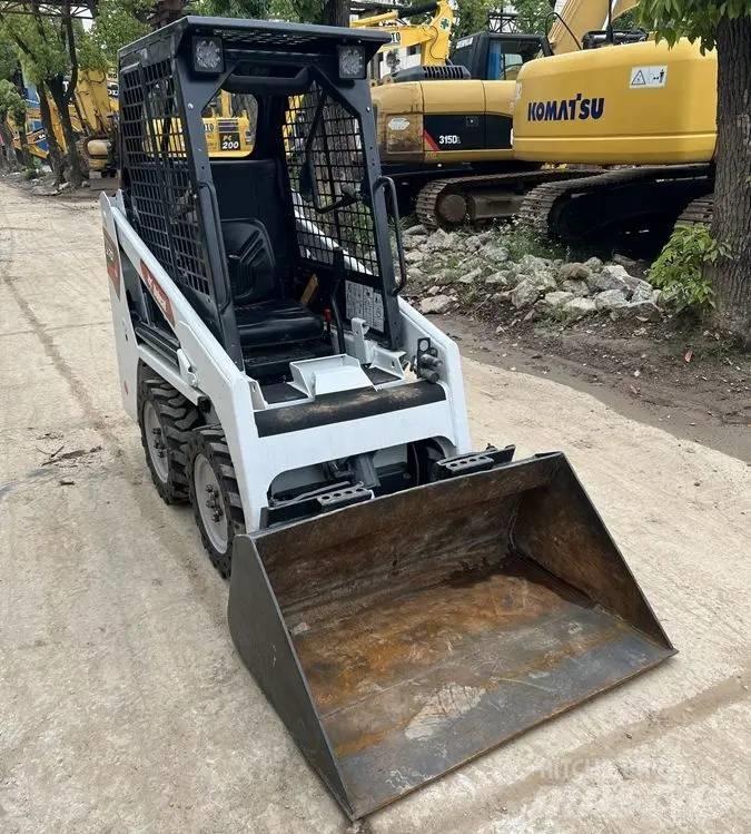 Bobcat S70 Skid steer mini utovarivači