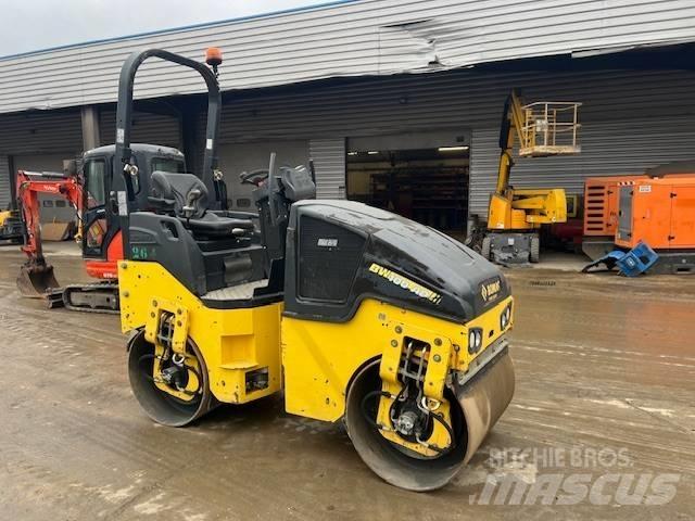 Bomag BW 100 AD-5 Valjci sa duplim bubnjem
