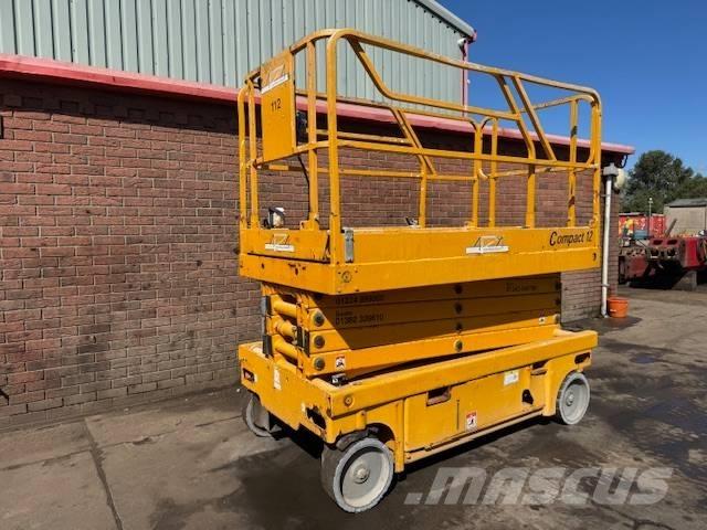 Haulotte Compact 12 Makazaste platforme