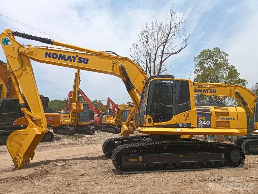 Komatsu PC 240-8 Bageri guseničari
