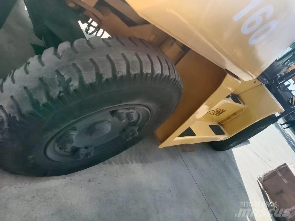 Komatsu FD 160 Dizelski viljuškari