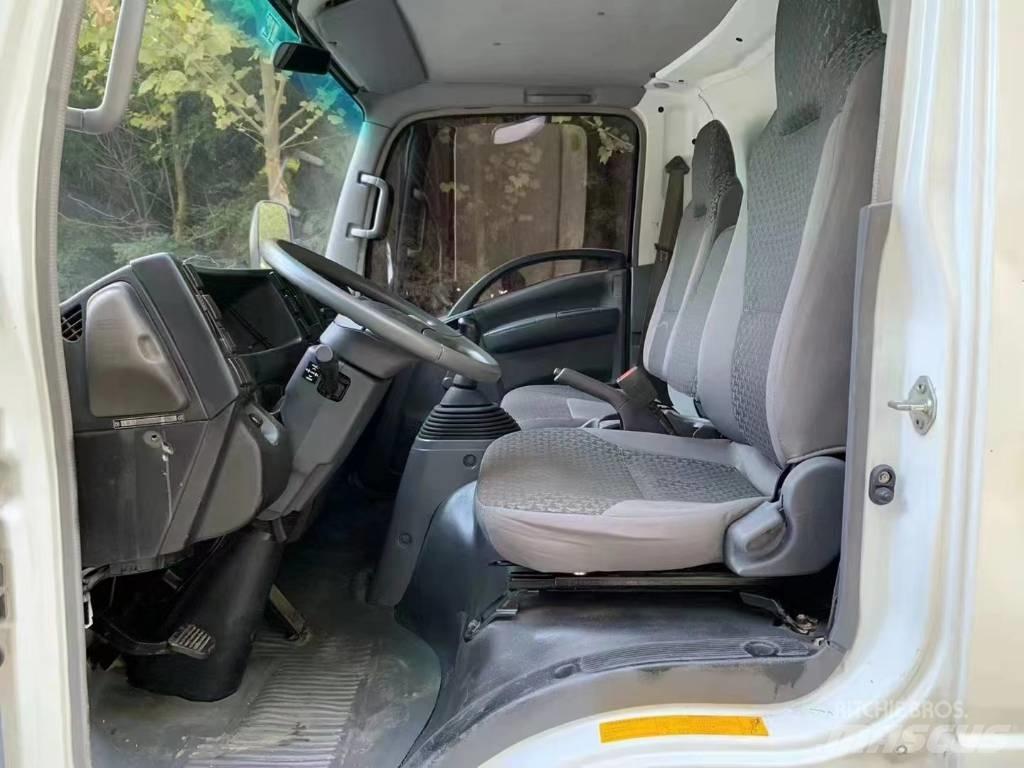 Isuzu ELF Komunalna vozila za opštu namenu