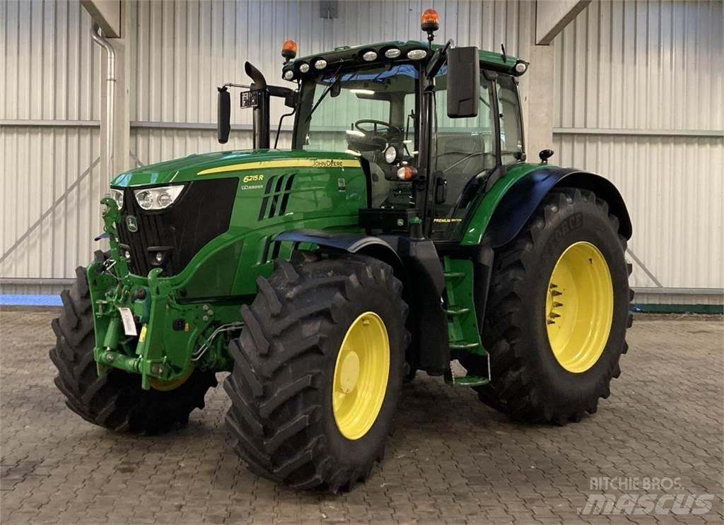 John Deere 6215R Traktori