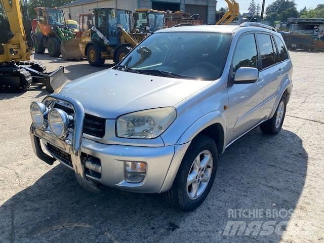 Toyota RAV-4 Automobili