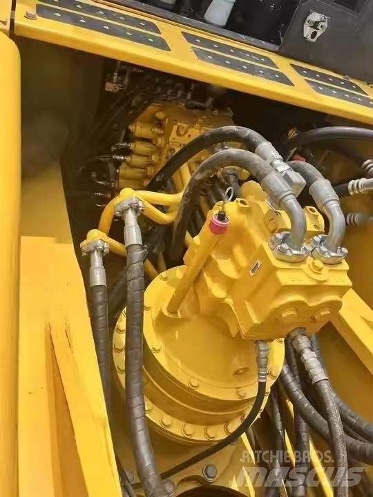 Komatsu PC450-7 Bageri guseničari