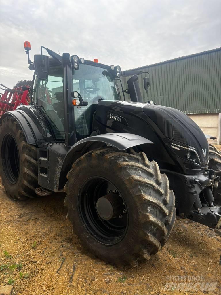 Valtra T 254 V Traktori