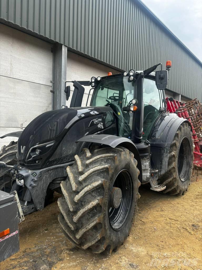 Valtra T 254 V Traktori