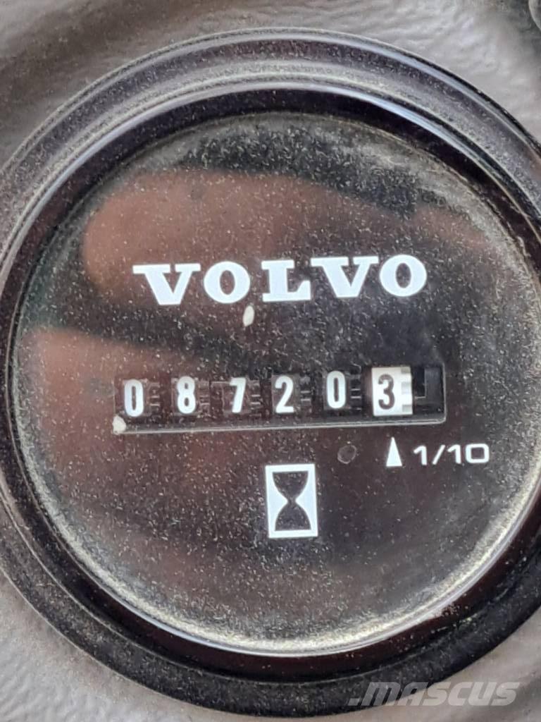 Volvo EC 300el Bageri guseničari