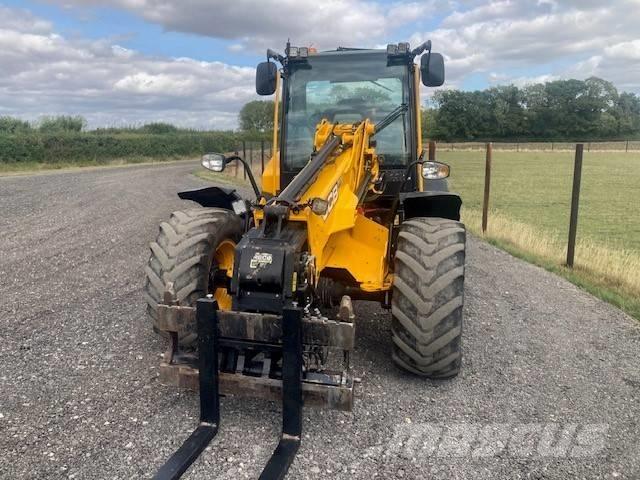 JCB TM 320 S Poljoprivredni teleskopski utovarivači