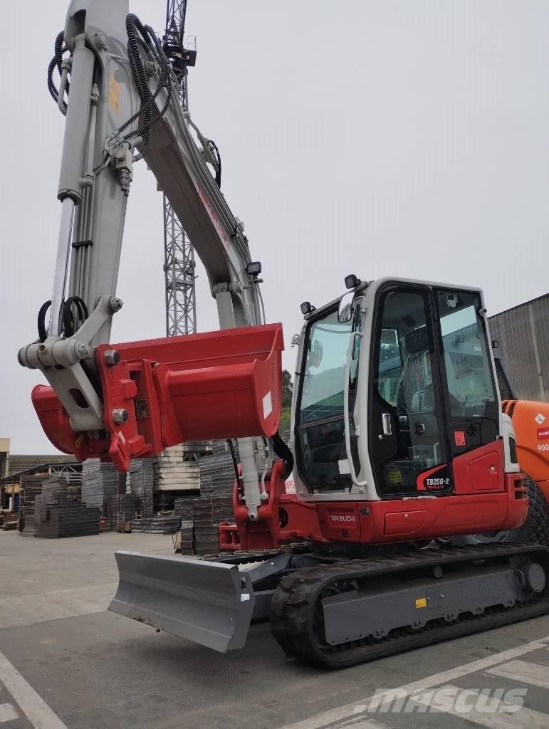 Takeuchi TB 250 2 Mini bageri < 7t