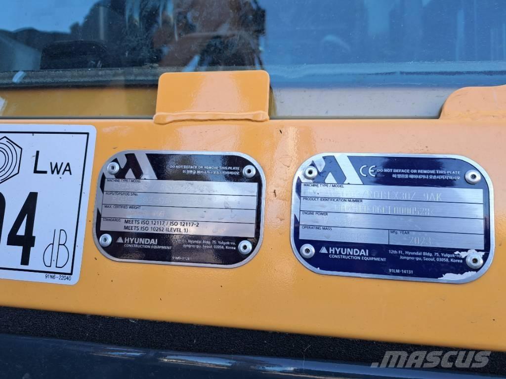 Hyundai R30 Z-9AK Mini bageri < 7t
