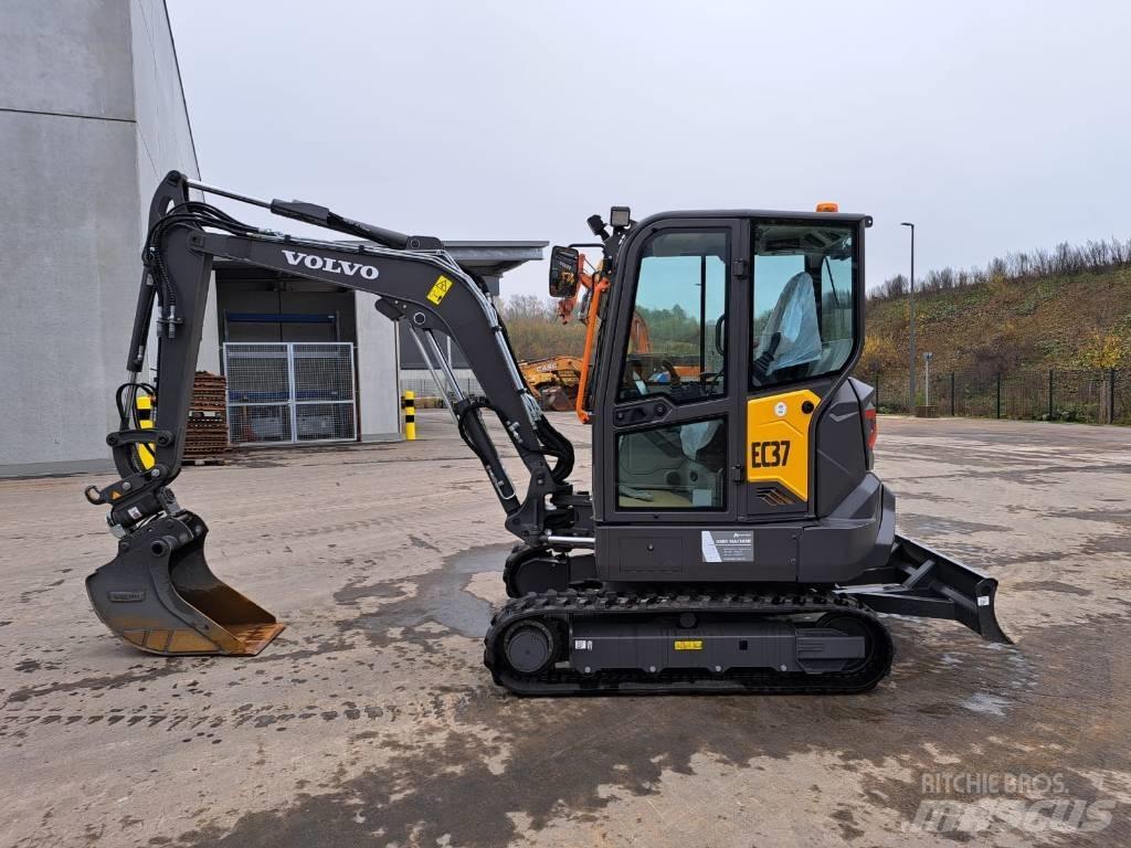 Volvo EC 37 F Mini bageri < 7t