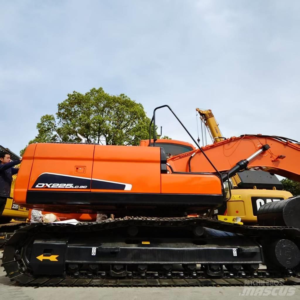 Doosan DX 225 Bageri guseničari