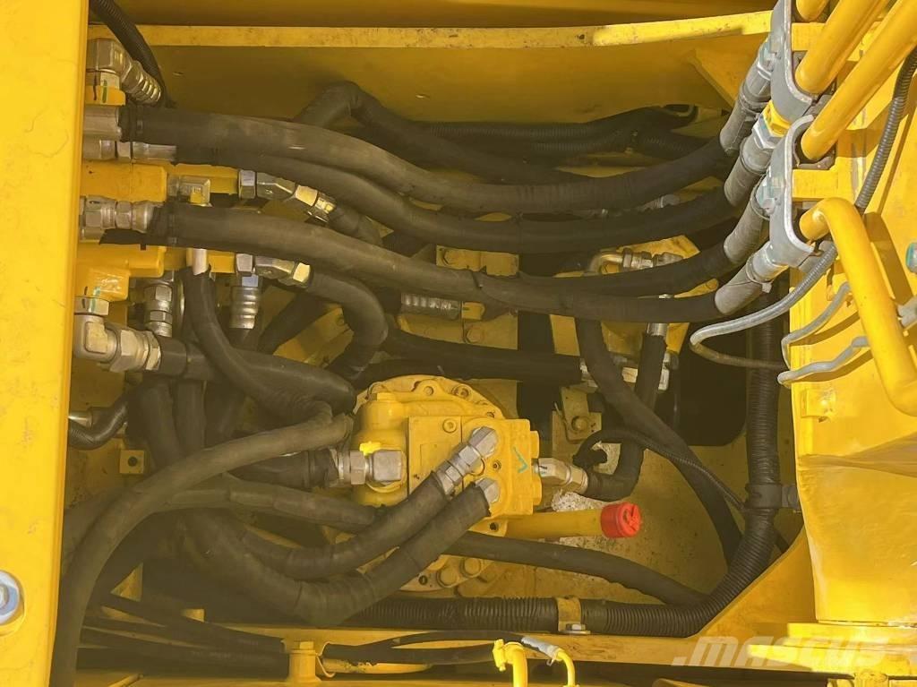 Komatsu PC 130 Bageri guseničari