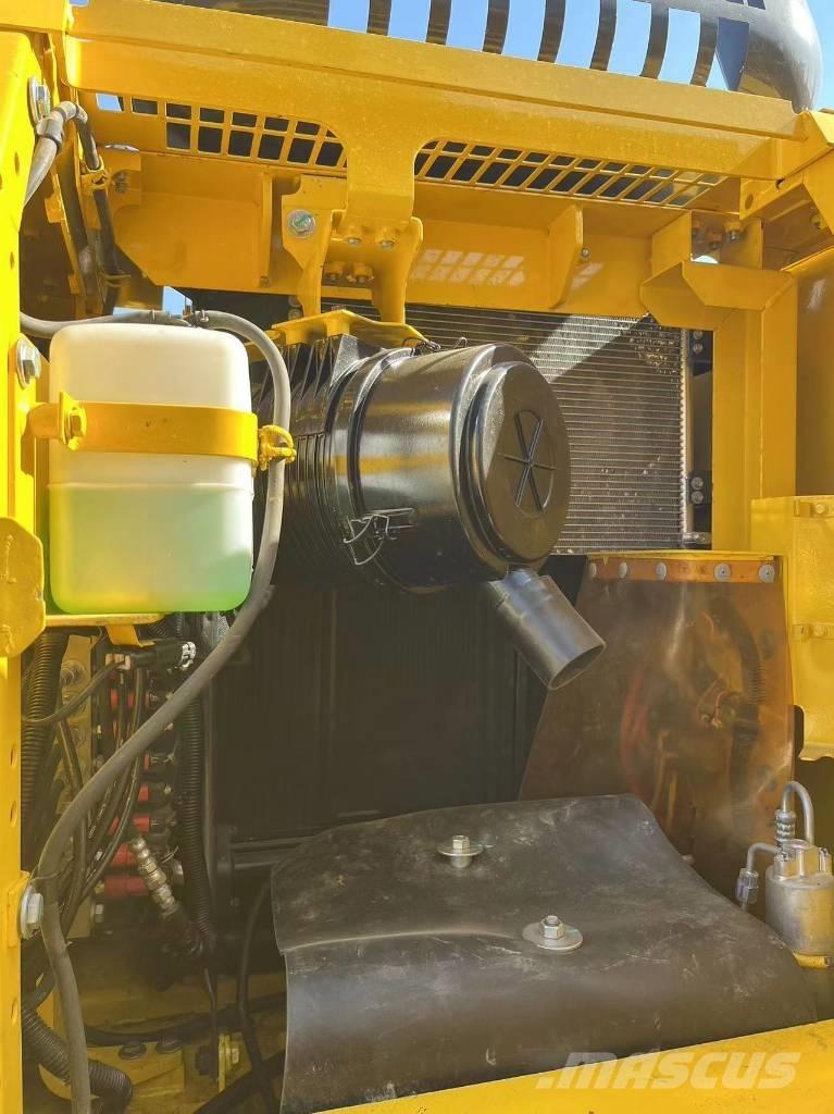 Komatsu PC 130 Bageri guseničari