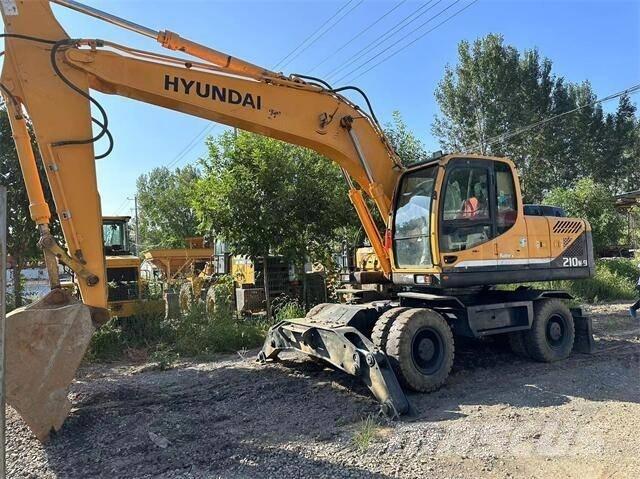 Hyundai 210W Bageri guseničari