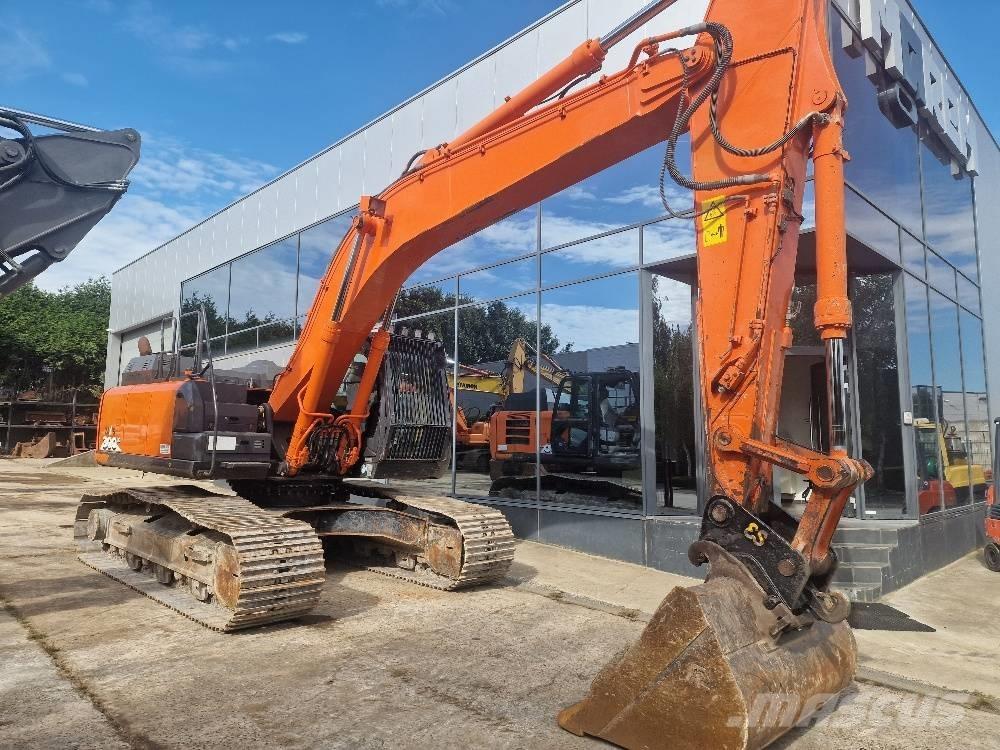Hitachi ZX300LC-5 Bageri guseničari