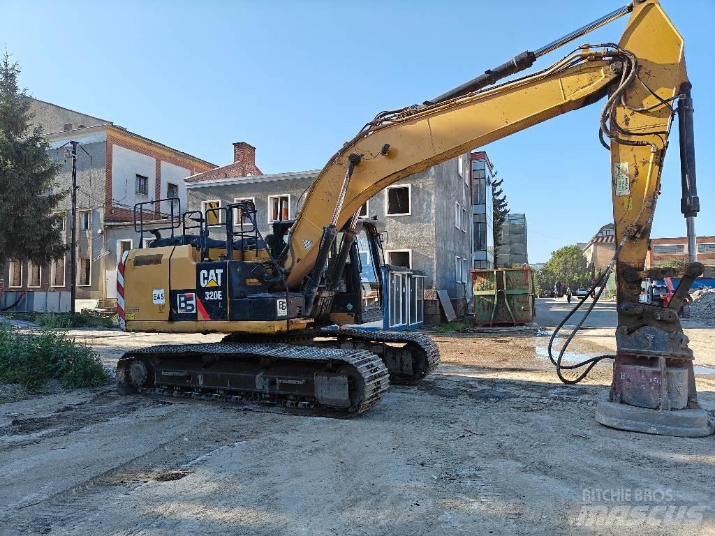 CAT 320 EL Bageri guseničari