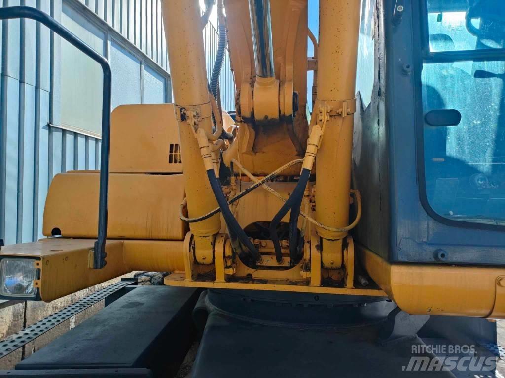 Komatsu PW 130ES-6K Bageri točkaši