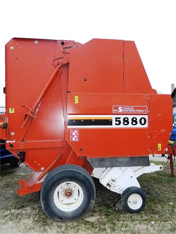 New Holland 5880 Prese/balirke za rolo bale